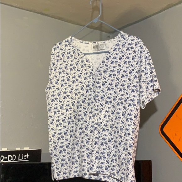 Tops - Vintage floral shirt Tops - Vintage floral shirt